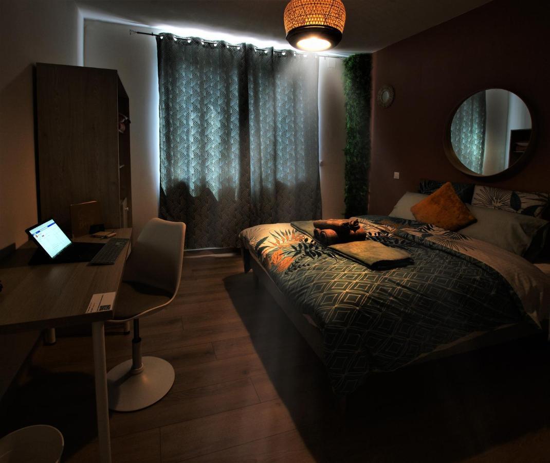 Appart Chill & Free - Proche Centre Valenciennes - Parking Gratuit المظهر الخارجي الصورة